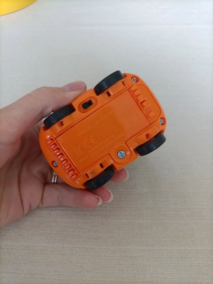 Tut tut bolide Vtech Charlie Joli taxi - photo numéro 9