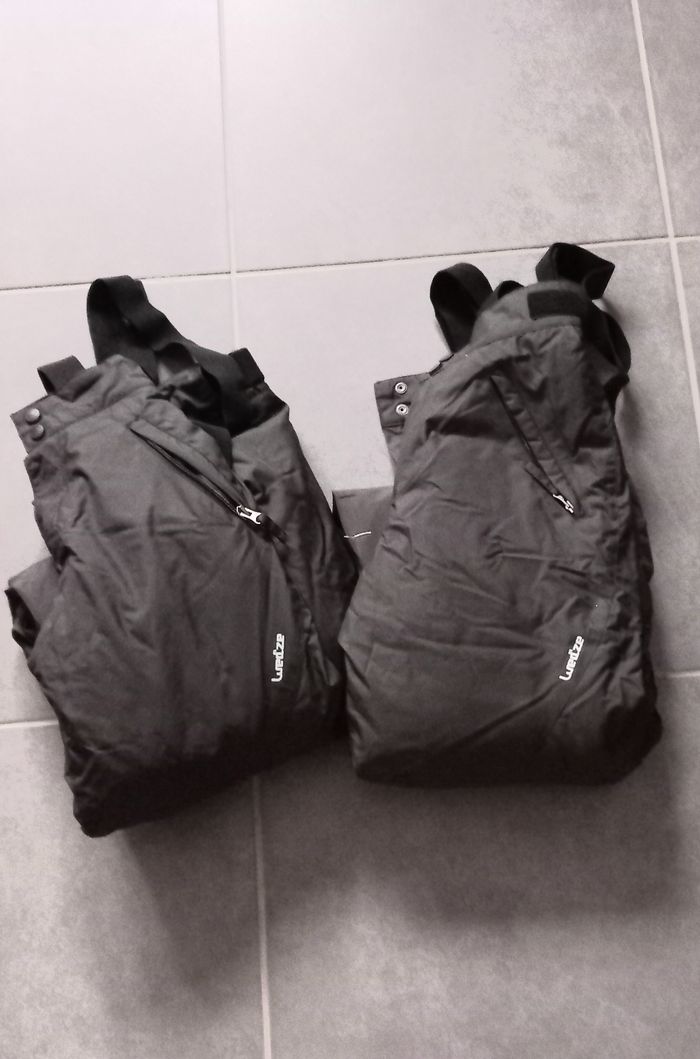 Lot 2 pantalons  de neige 12 ans