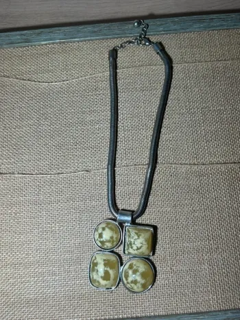 Collier vintage
