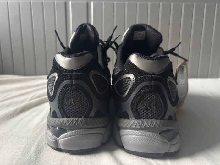 Asics GEL-NYC  taille 43.5 - photo numéro 2