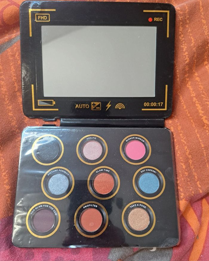 Palettes maquillage neuf - photo numéro 2