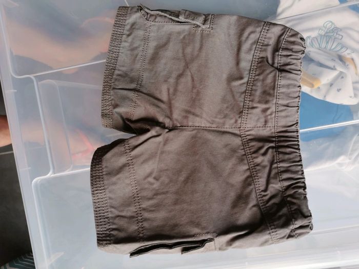 Short 6 mois - photo numéro 2