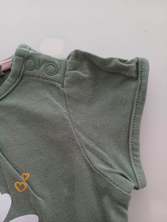 Tee-shirt neuf taille 6 mois - photo numéro 3