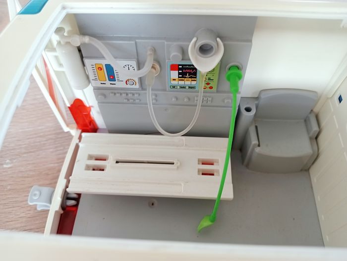 Playmobil 6685 Ambulance - photo numéro 7
