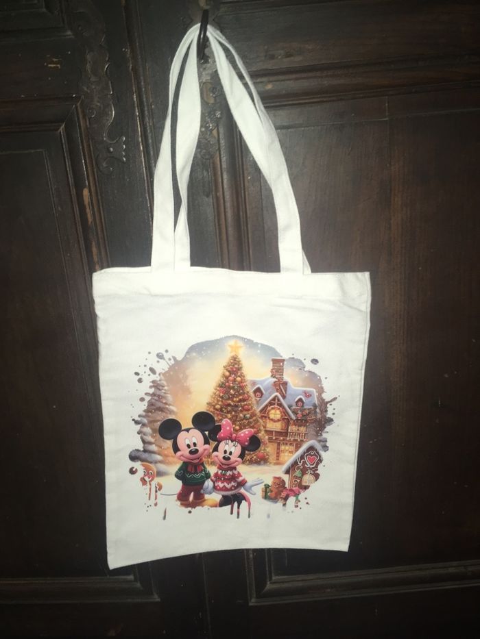Tote bag