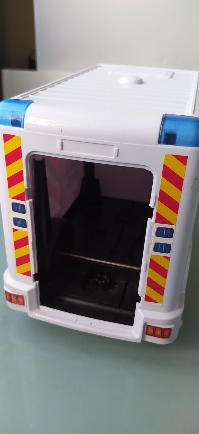 Camion de secours médical - jouet électronique pour enfant - photo numéro 2