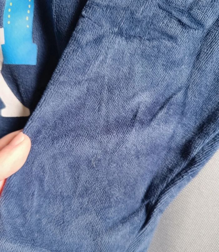 Pyjama velours bleu et rouge - photo numéro 5