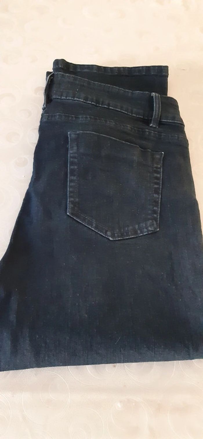 Pantacourt jean taille 40 - photo numéro 2
