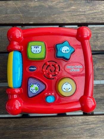 Baby cube d’éveil - Vtech