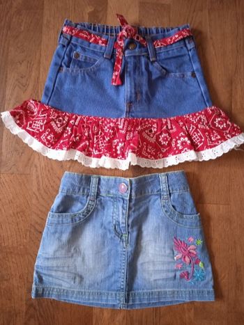 Lot de 2 minijupes en jeans - 6 ans
