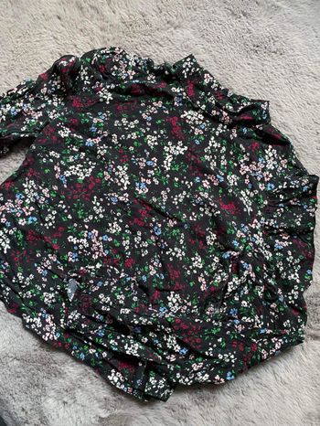 Blouse à motif fleuri