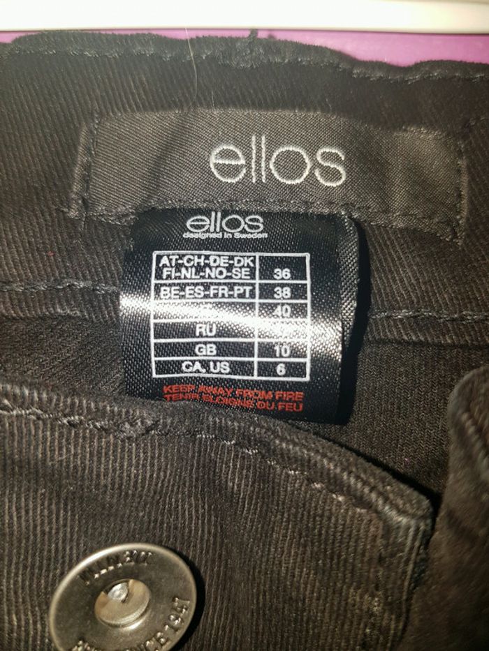 Pantacourt noir - photo numéro 3