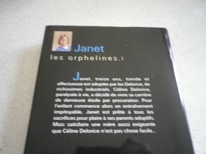 JANET LES ORPHELINES - photo numéro 2