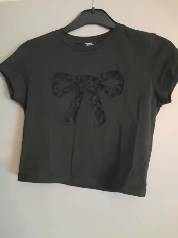 Top dentelle neuf taille m