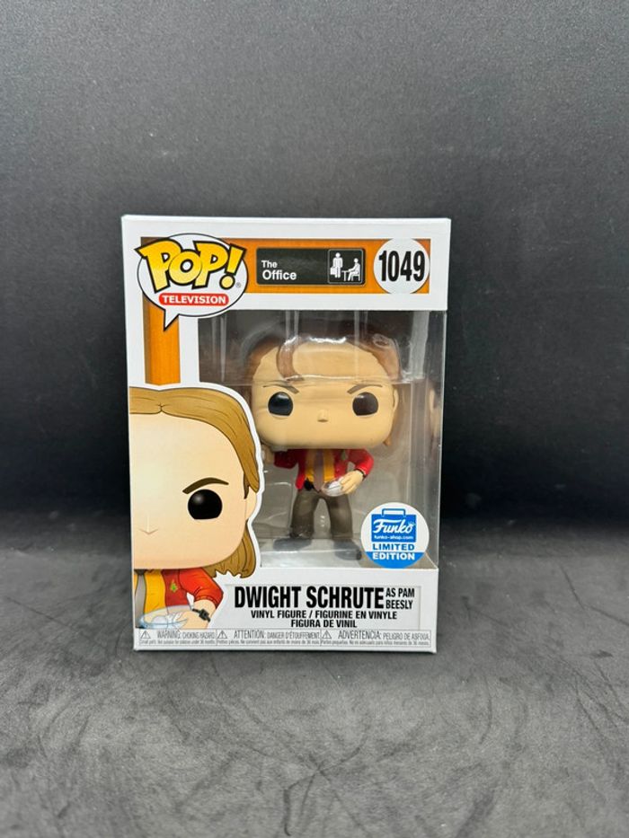 Funko pop the office Dwight Schrute as Pam beesly 1049 Funko limited edition - photo numéro 2