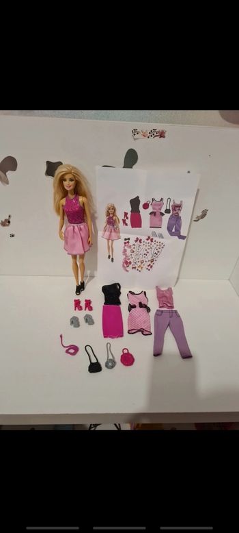 Barbie avec accessoires