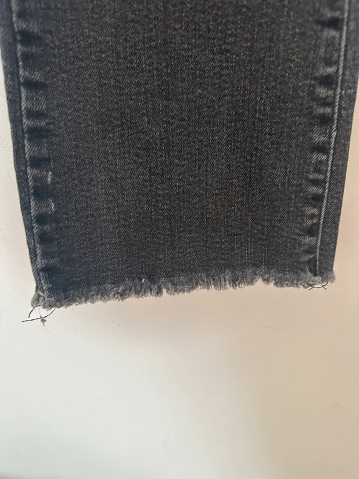 Jeans Zara, coupe droite, sept huitième - photo numéro 2