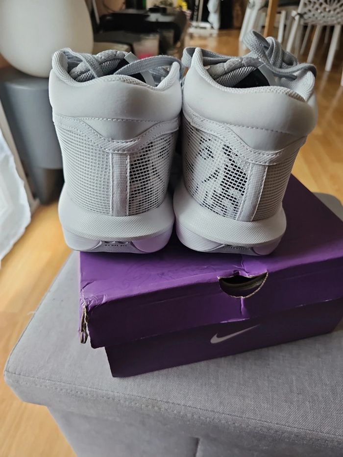 🔥Lebron Witness 8 T EUR 44.5 🏀 - photo numéro 3
