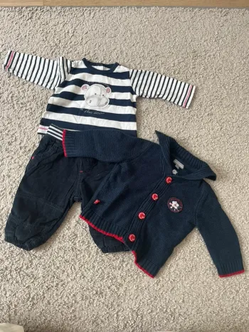 Pantalon tee shirt manche longue et gilet