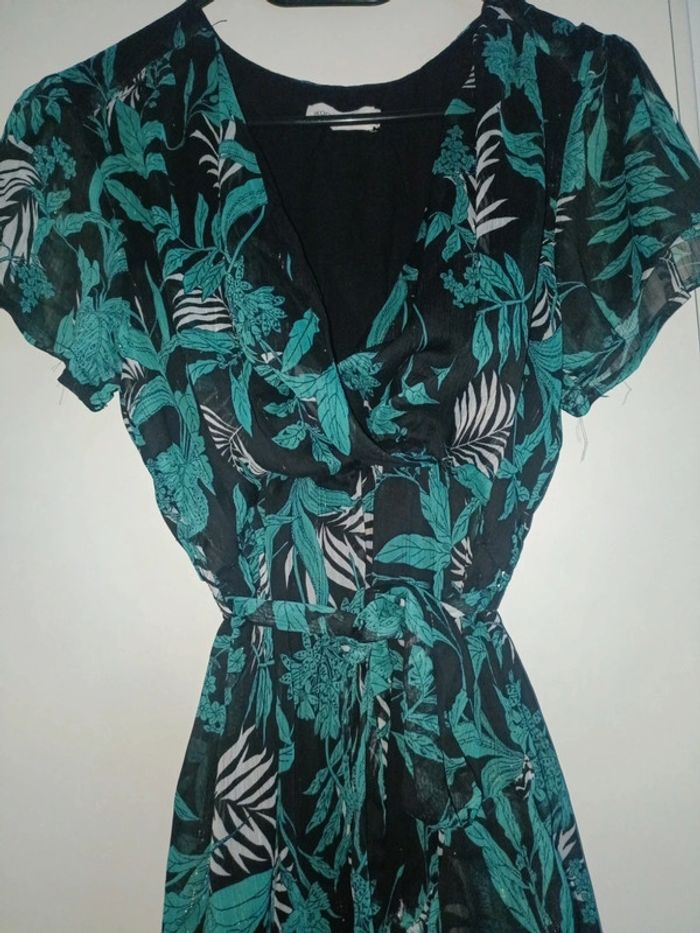 Robe motifs feuilles vertes et argentées - photo numéro 2