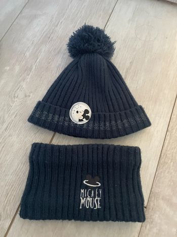 Bonnet et cache cou