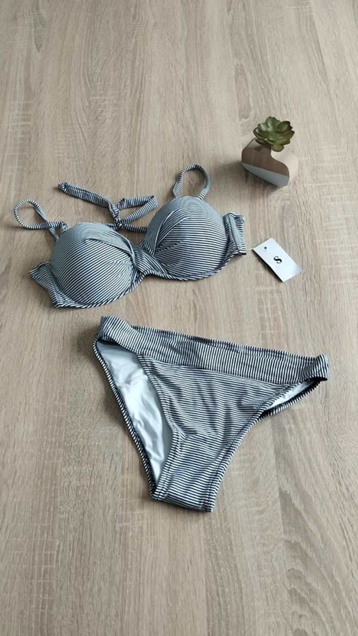 Maillot de bain neuf