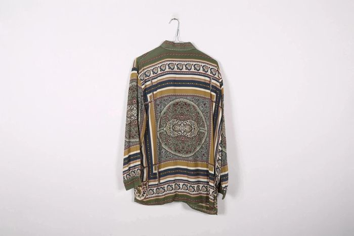 Chemise vintage 80's en viscose motif baroque (#240648) - photo numéro 2