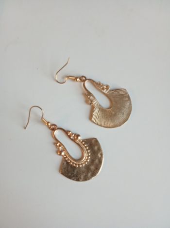 Boucle d'oreille fantaisie femme pendante, idée cadeau de Noël