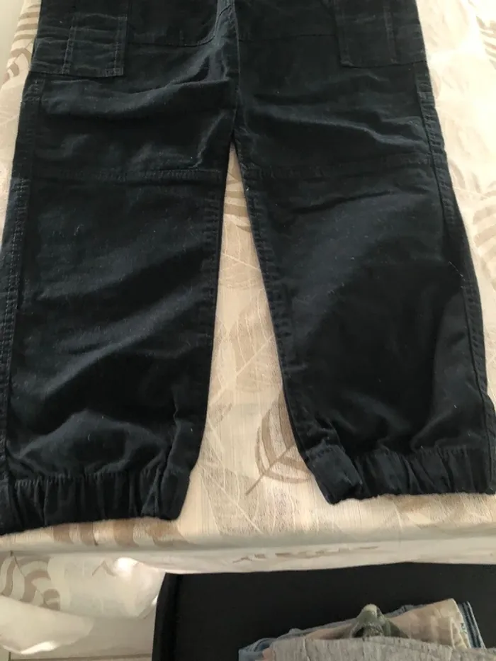 Jean cargo  noir H&M 11/12ans - photo numéro 3