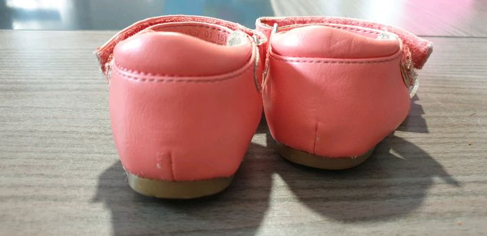 Sandalettes à scratchs taille 20 - photo numéro 5