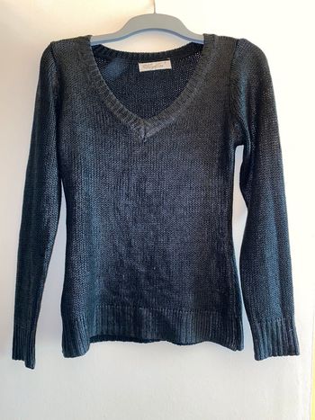 Pull noir brillant taille 36-38