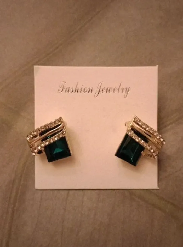 2 paires de boucles d'oreilles pierres strass - photo numéro 6