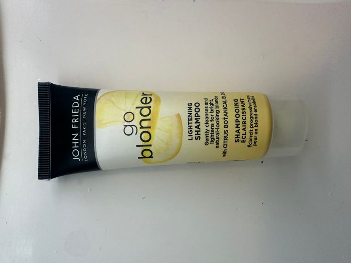 Shampoing éclaircissant John Frieda