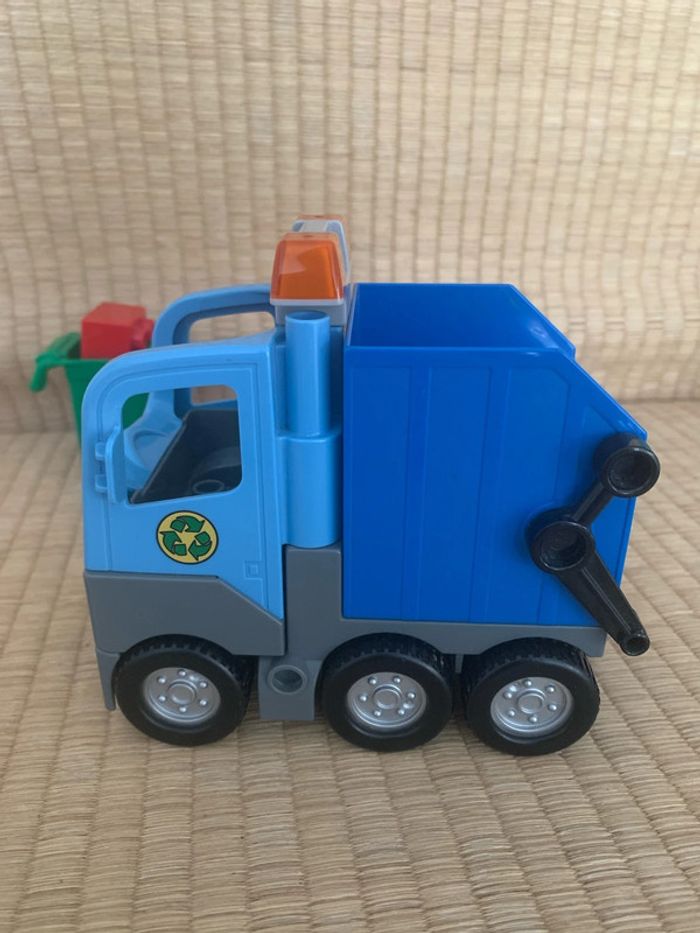 Le camion poubelle 10519 lego duplo - photo numéro 4