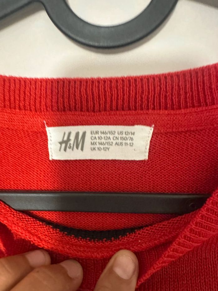 Pull H&M rouge motif Noël – très bon état - photo numéro 3
