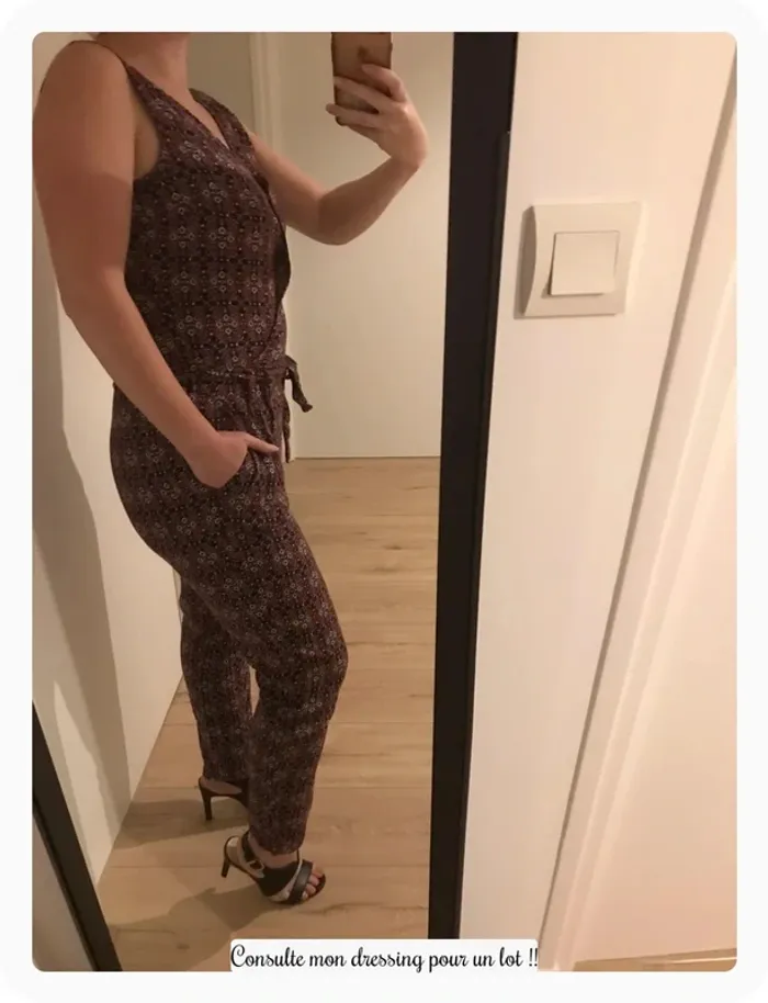 Combinaison combipantalon, Marque Cache cache, taille 34. - photo numéro 2