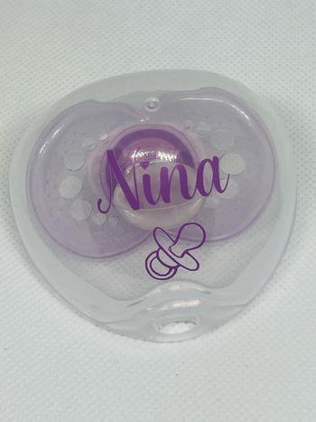 Boîte à tétine personnalisée