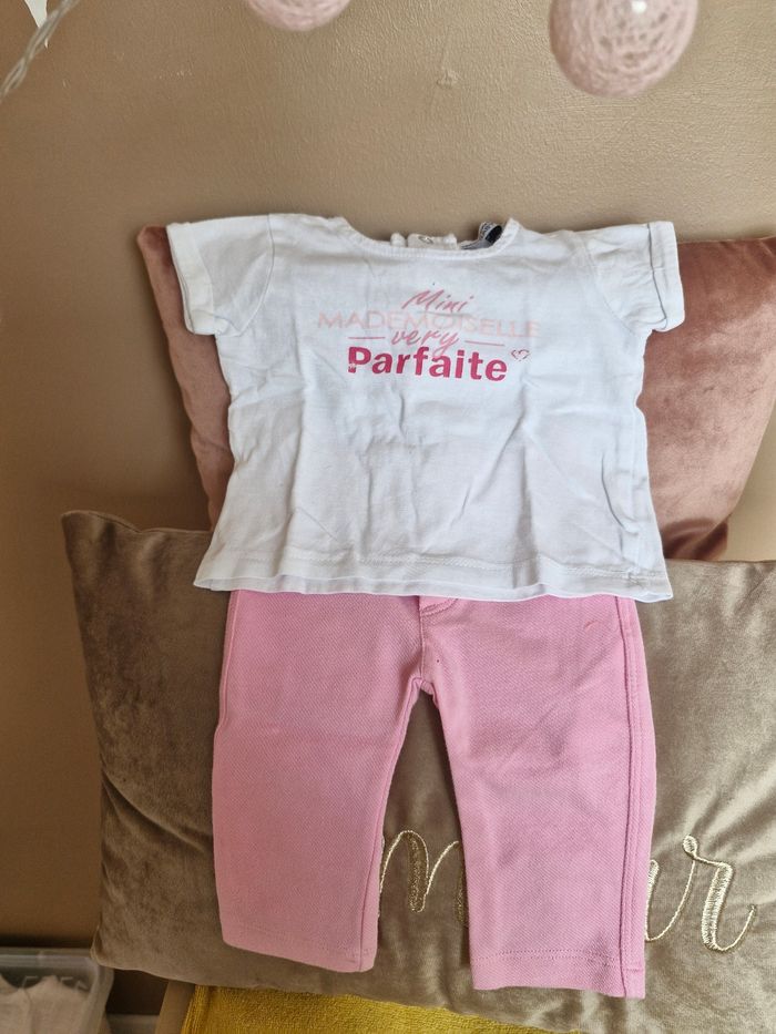 Ensemble vêtements