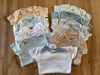 Lot 9 body MC 18 mois