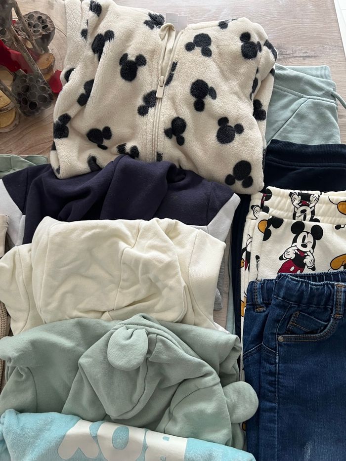 Lot vêtements garçon 23/24 mois