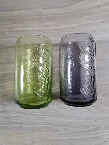 Lot de 2 verres vert et violet coca cola officiel mac donald vintage