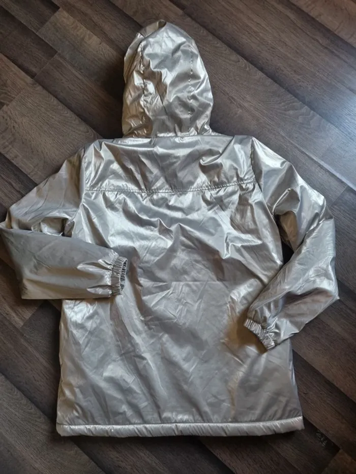 Manteau / Parka mi-longue imperméable fourrée dorée. Taille M. Laura Jo. TBE - photo numéro 2
