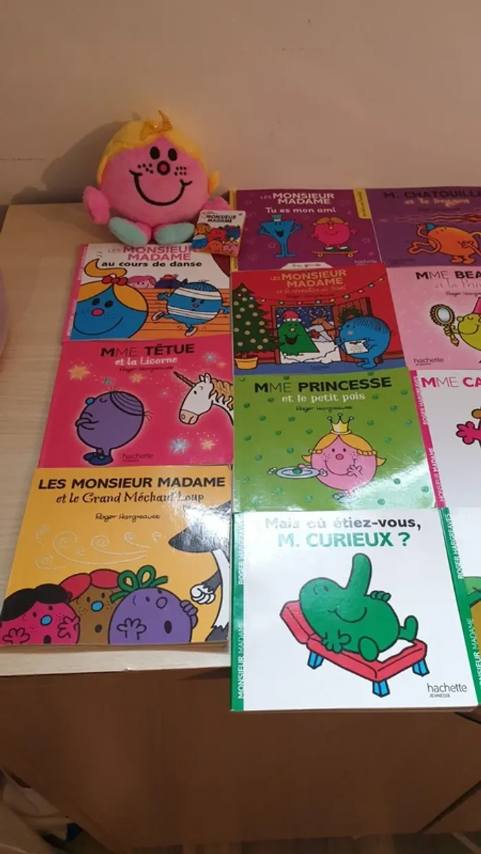 Lot livres Monsieur Madame - photo numéro 2