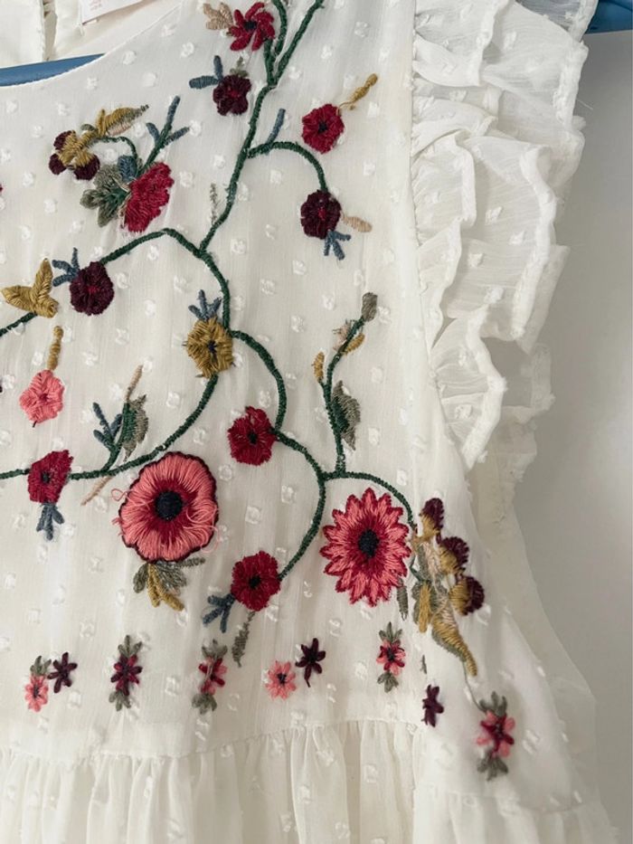 Haut blanc brodé à fleurs Zara Trafaluc coupe babydoll taille XS - photo numéro 3