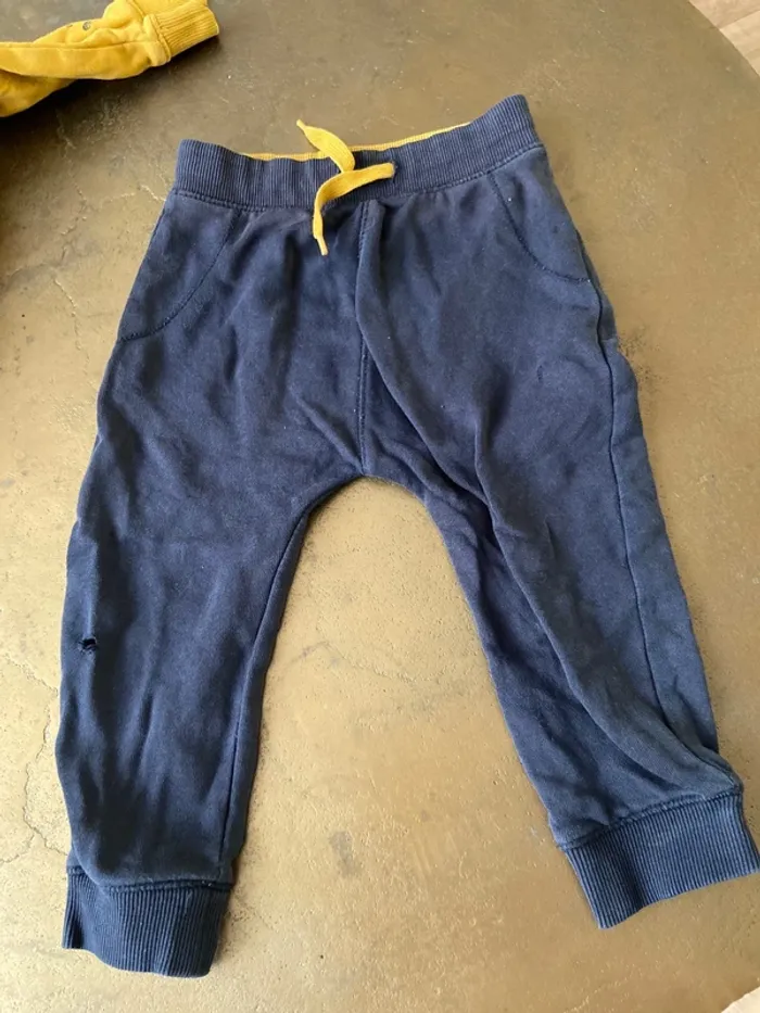 Ensemble jogging 24 mois - photo numéro 3