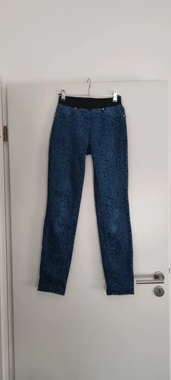 Pantalon jean legging bleu jean léopard 38
rosner
