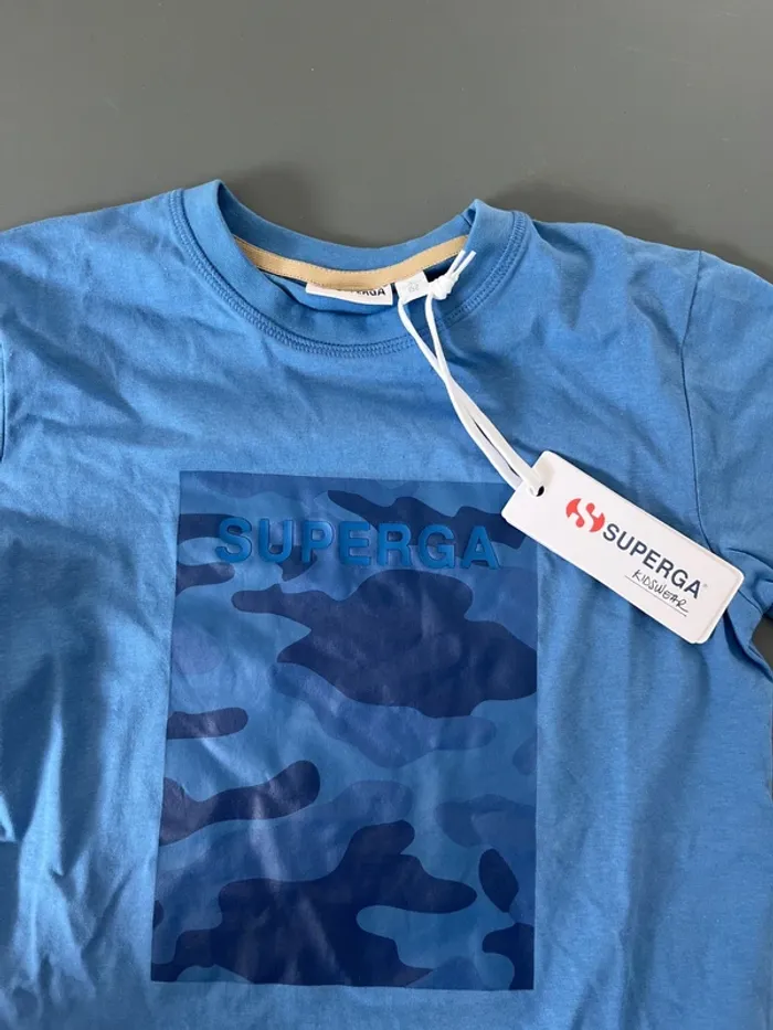 T-shirt neuf - photo numéro 2