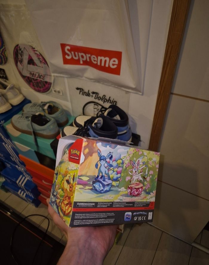 Display Mini-Tin EV8.5 Évolutions Prismatiques FR - photo numéro 3