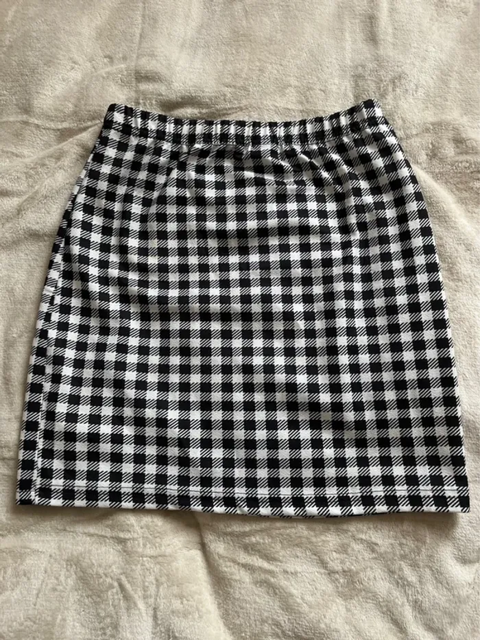 Jupe courte à carreaux - photo numéro 2