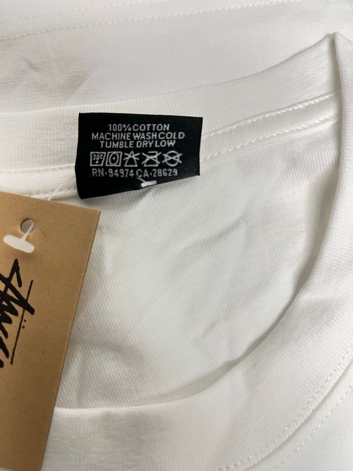 T-shirt stüssy - photo numéro 4